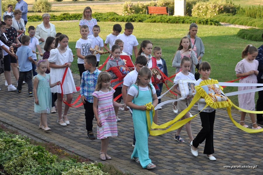 50 Procesja eucharystyczna.jpg